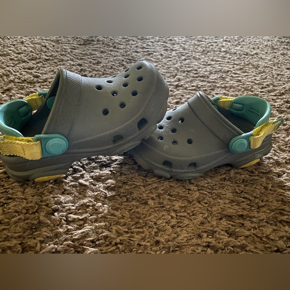 Toddler Boys Crocs size 8c